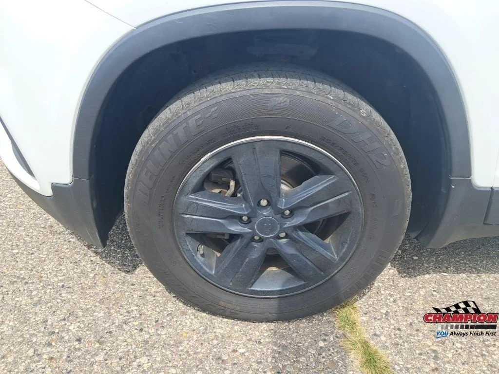 Used 2018 White Chevrolet LS image 31