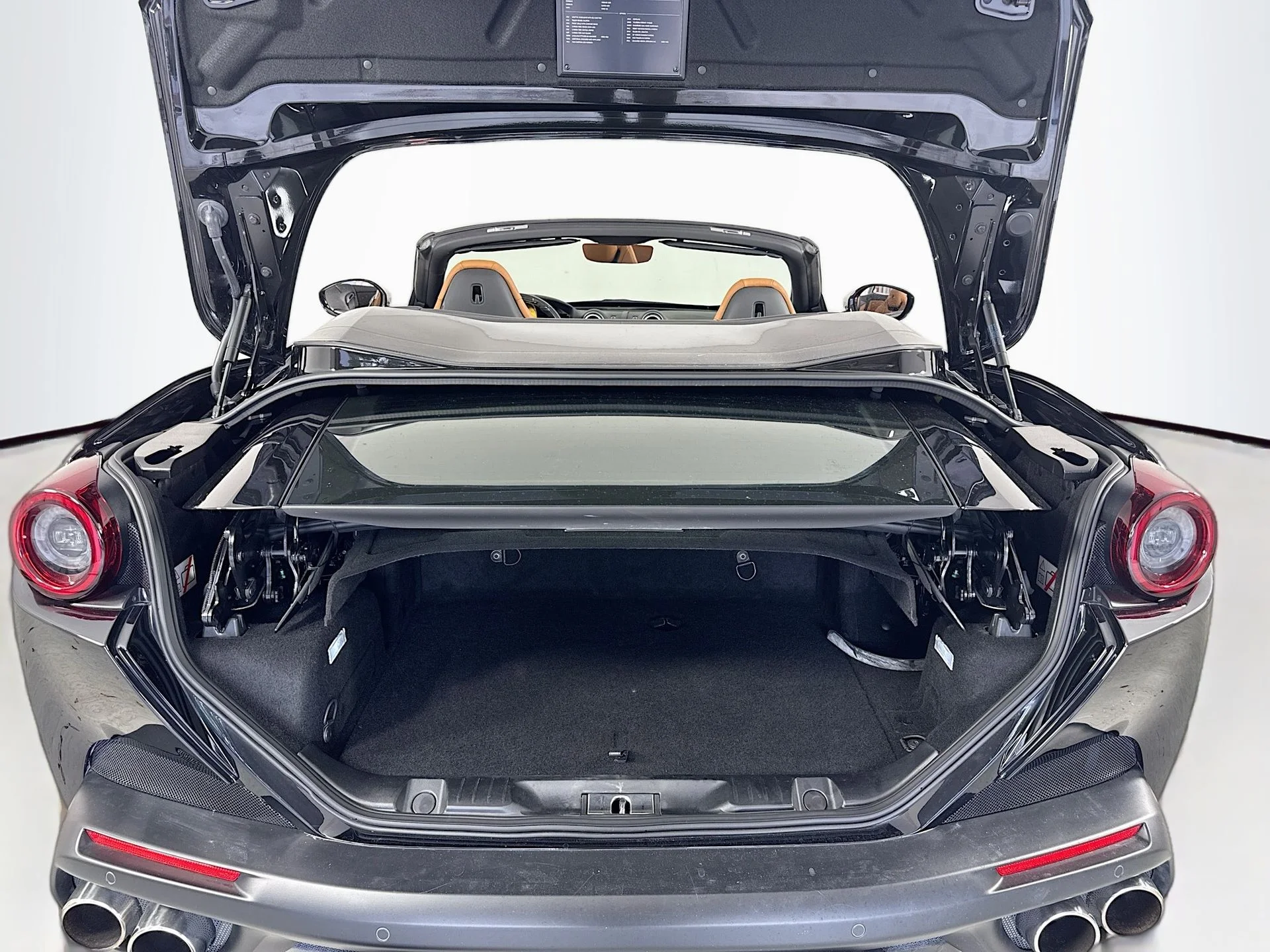 Certified Used 2019 Nero Ferrari Base image 27