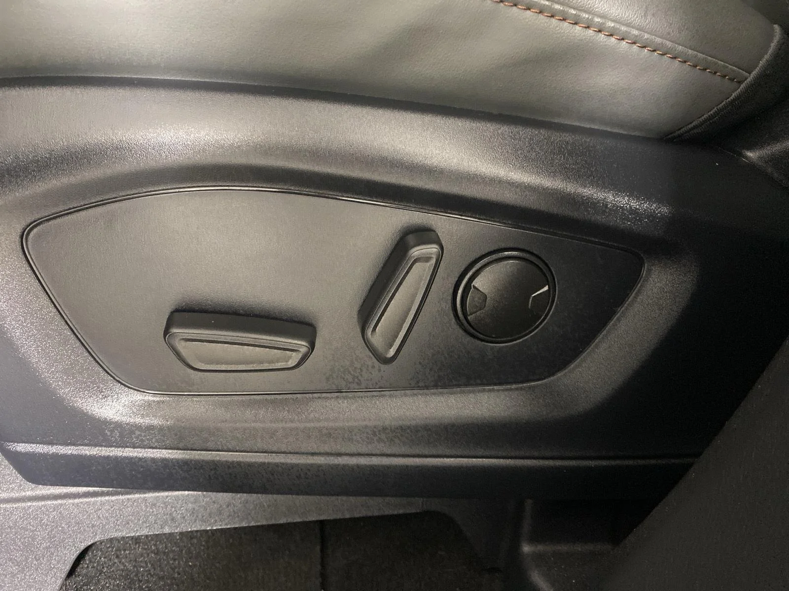 New 2026 Carbonized Gray Metallic Ford Active image 14