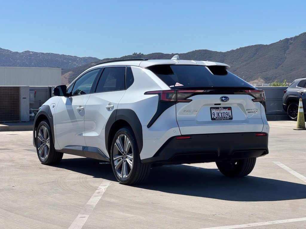 Used 2023 White Subaru Touring image 31