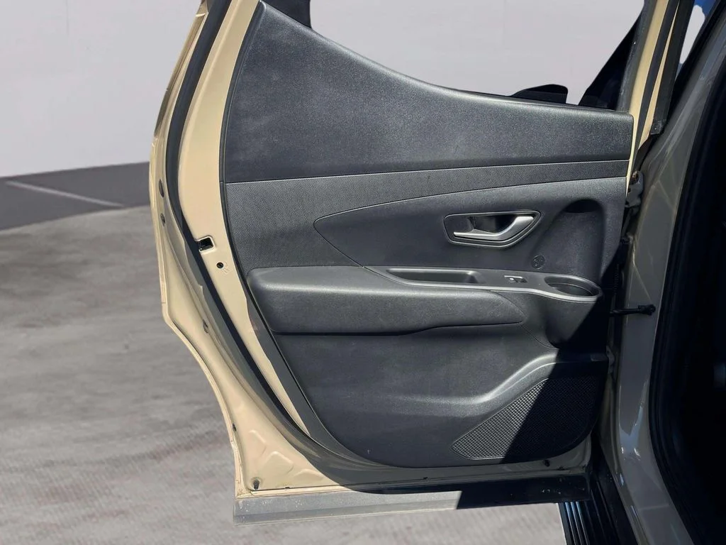 Used 2024 California Sand Hyundai SEL image 25