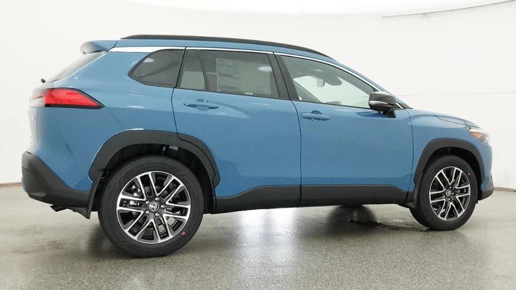 New 2026 Cavalry Blue Toyota XLE image 27