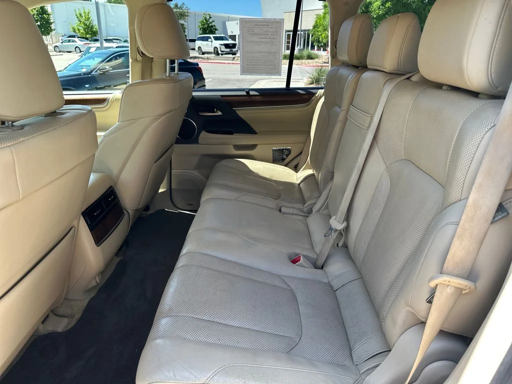Used 2020 White Lexus 570 image 33