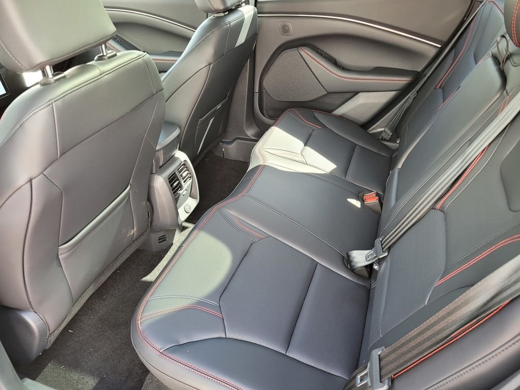 2025 Ford Mustang Mach-E Premium - Photo 6