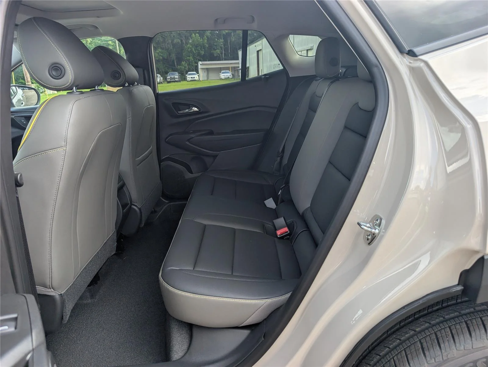 New 2026 White Sands Chevrolet ACTIV image 31