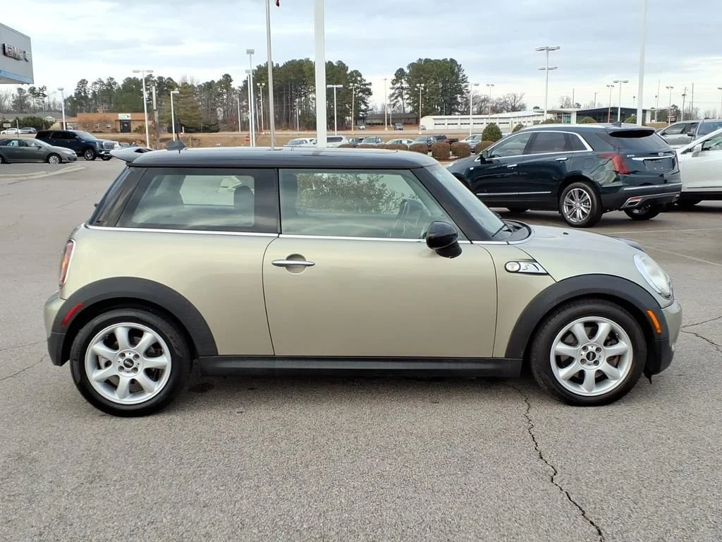 Used 2009 MINI Cooper S with VIN WMWMF73519TW83948 for sale in Henderson, NC