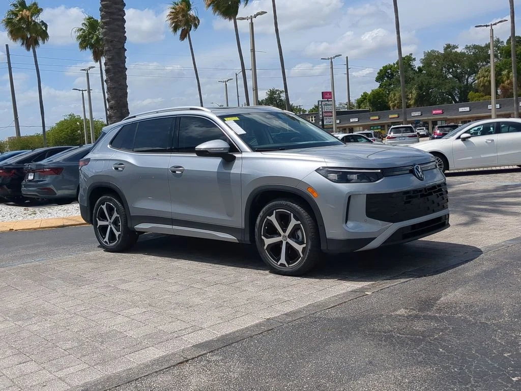 New 2026 Silver Volkswagen 2.0T SE image 2