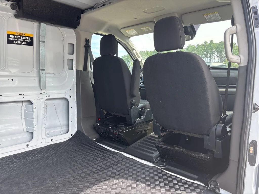 Used 2024 Oxford White Ford Base image 24