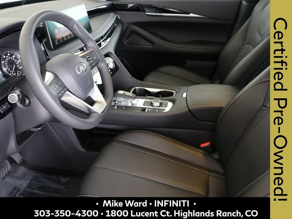 Certified Used 2025 Black INFINITI PURE image 4