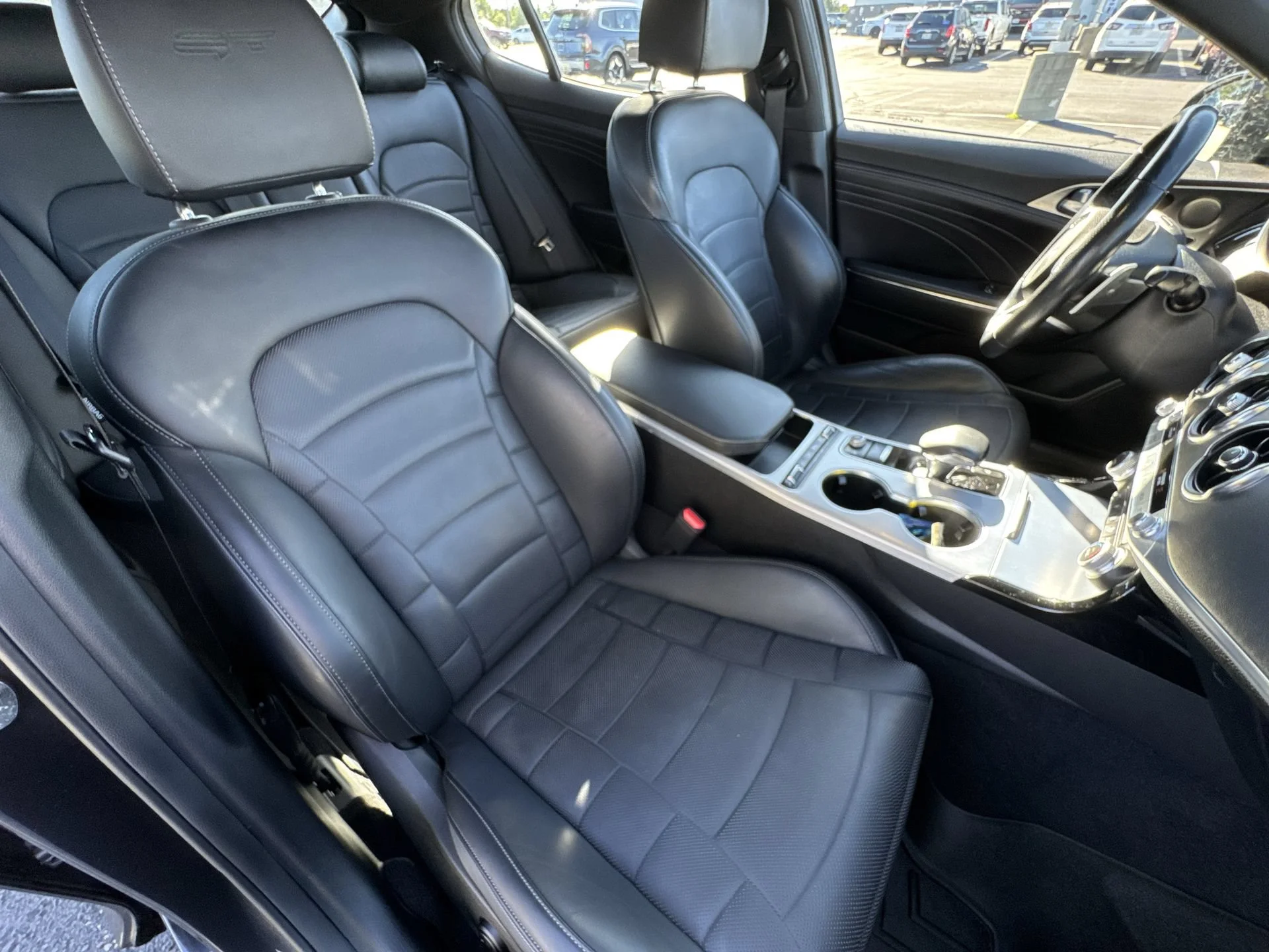 2023 Kia Stinger GT2 - Photo 26