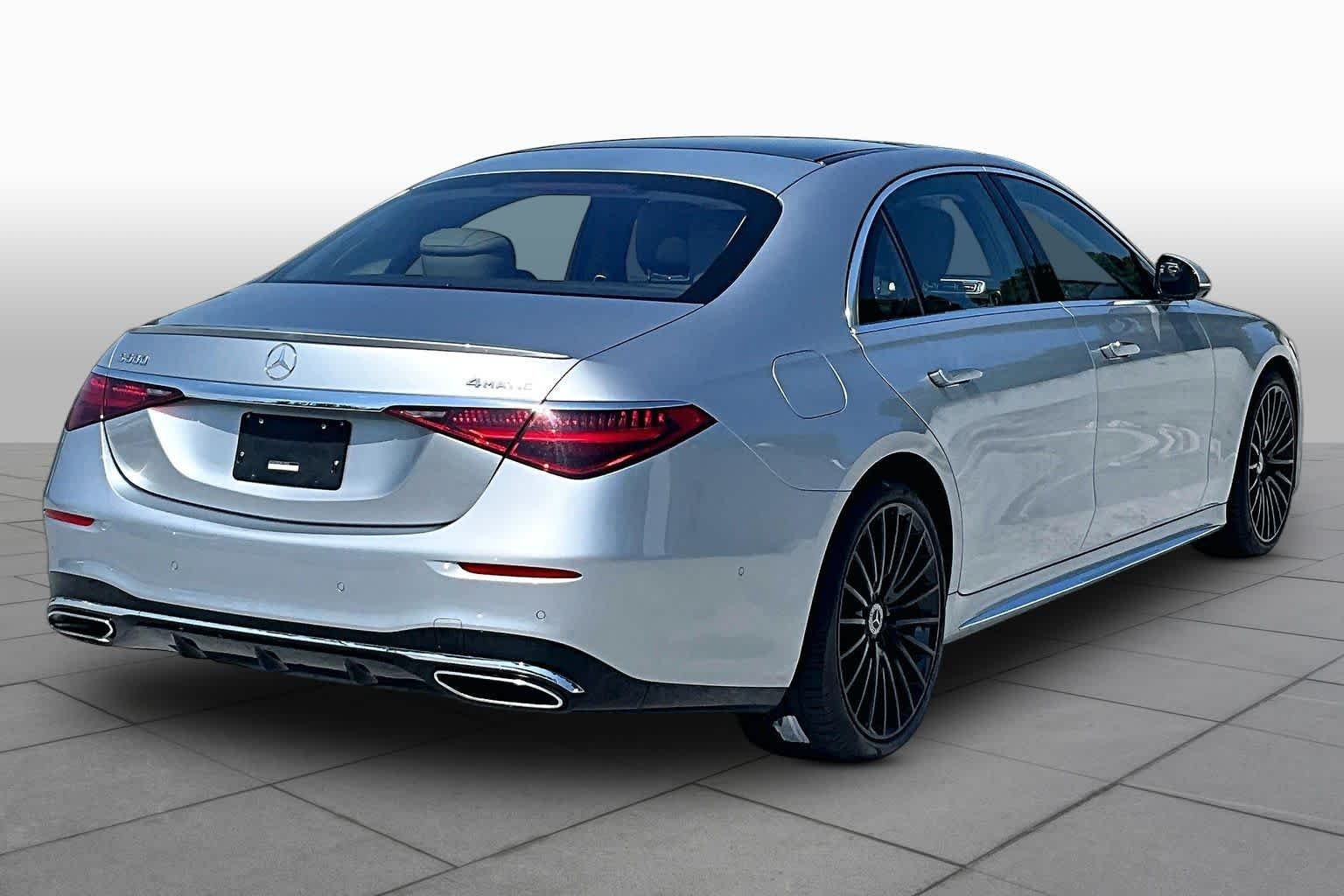 Used 2022 Cirrus Silver Mercedes-Benz S 580 image 13