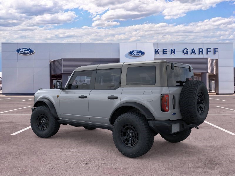 New 2026 Avalanche Gray Ford Badlands image 4