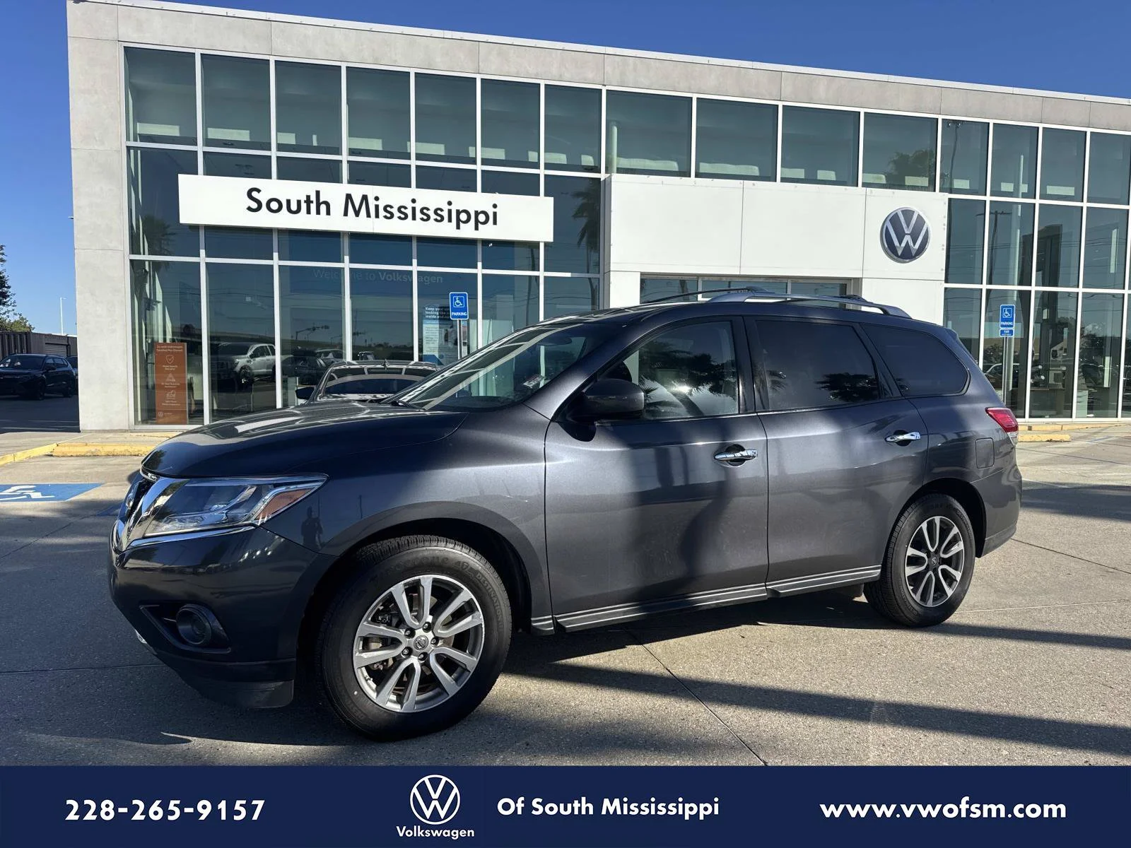 2014 Nissan Pathfinder SV