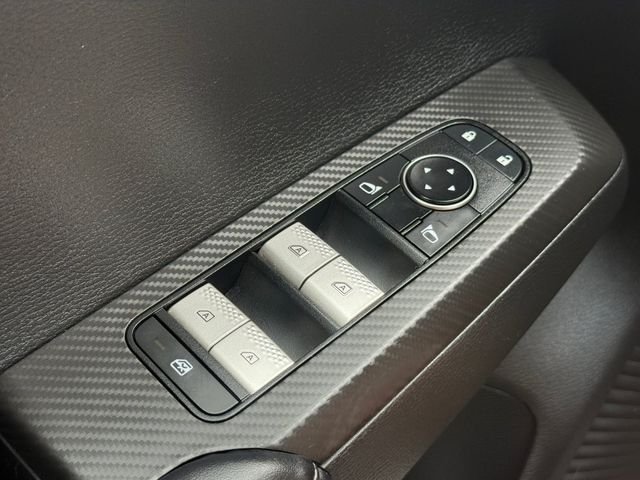 Used 2022 Mercury Gray Metallic Mitsubishi SE image 26