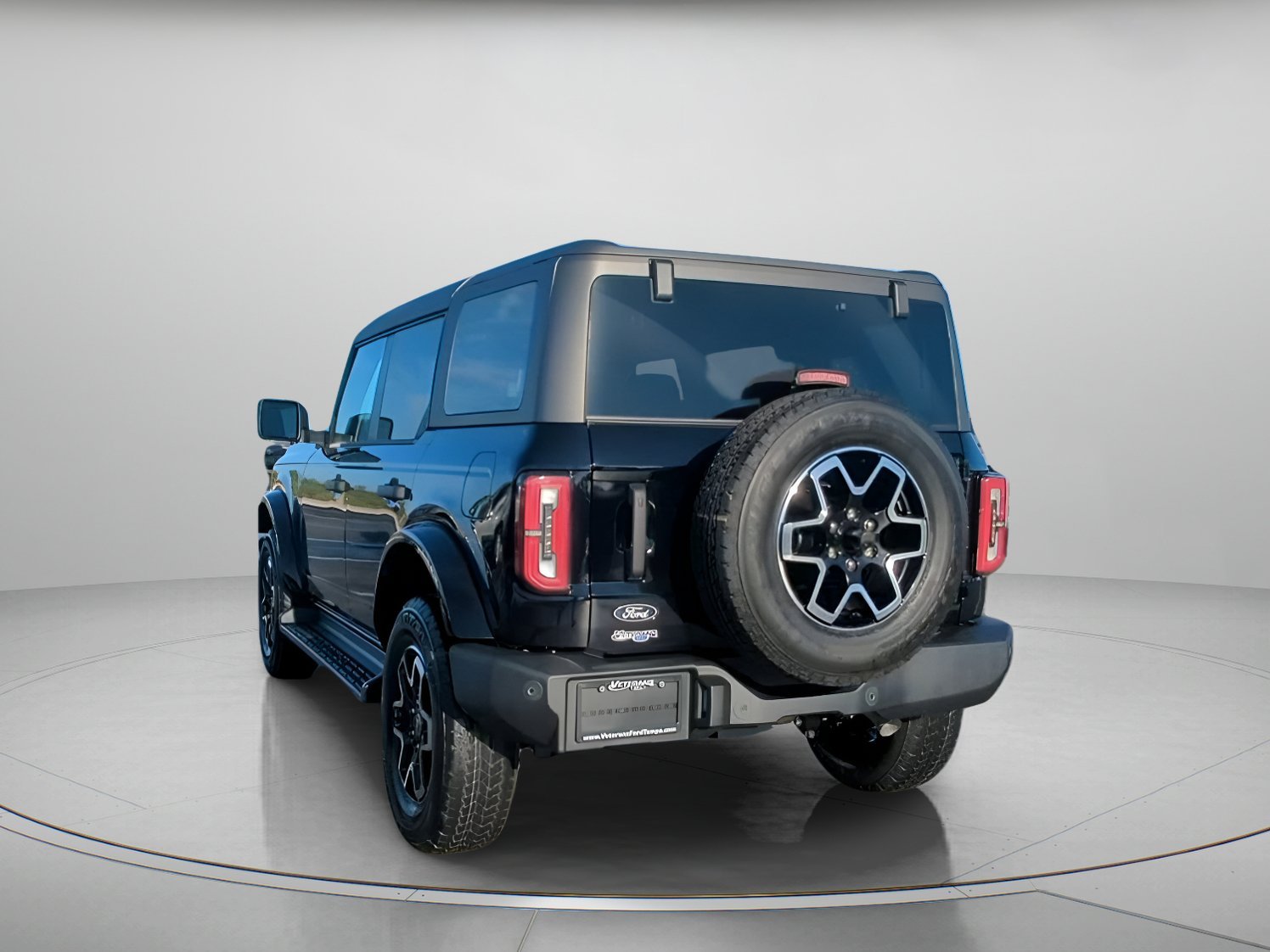 New 2026 Shadow Black Ford Outer Banks® image 19