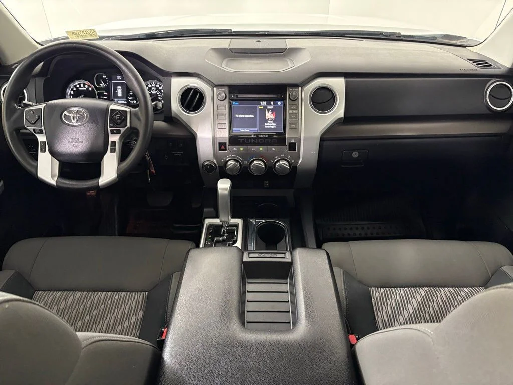 Used 2019 White Toyota SR5 image 32