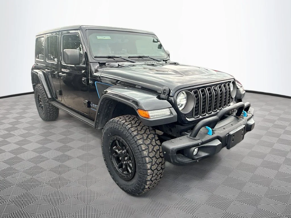 Used 2023 Black Jeep Rubicon 20th Anniversary Edition 4xe image 4