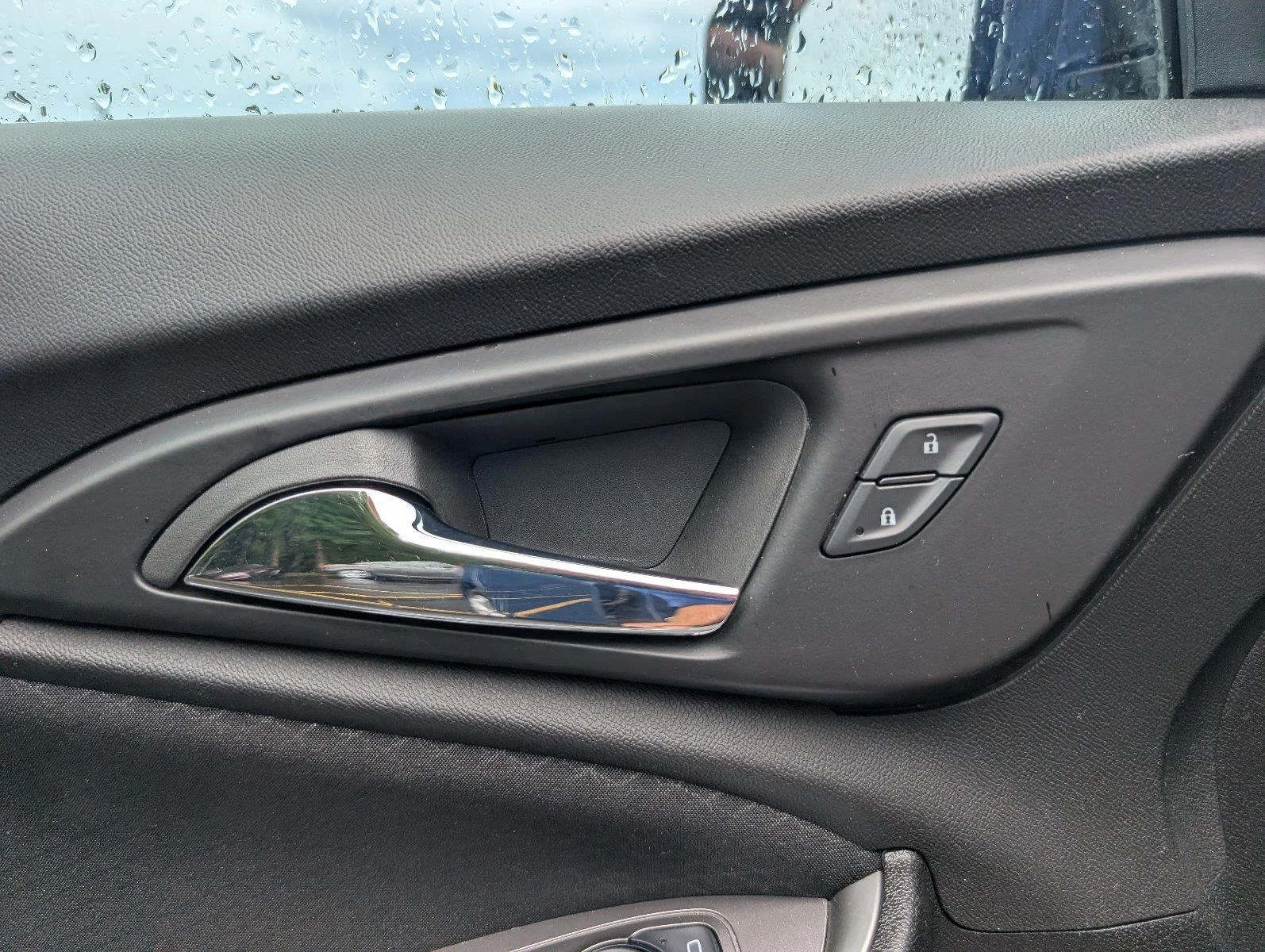 Used 2025 Lakeshore Blue Metallic Chevrolet LT image 30