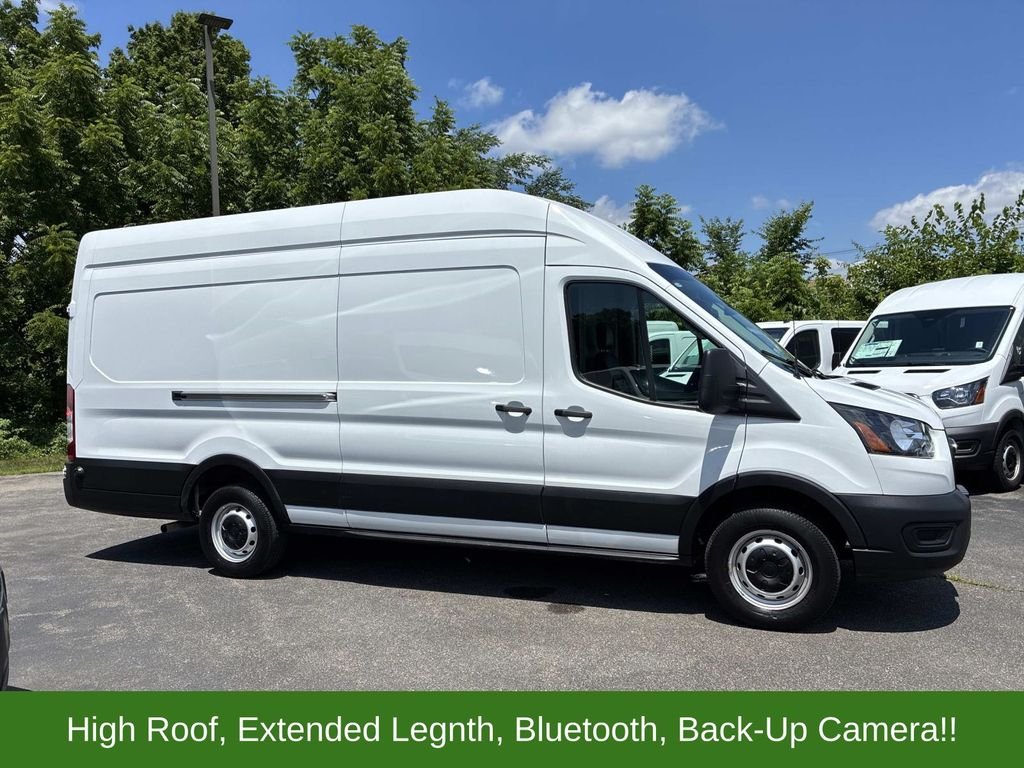 Used 2024  Ford Base image 8