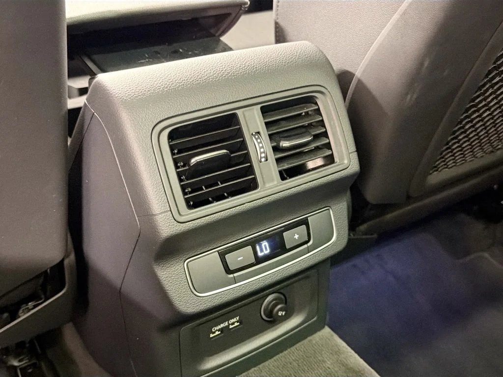 Used 2025  Audi 55 Premium Plus image 26