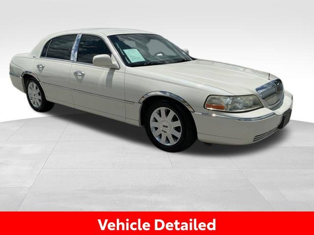 Used 2004  Lincoln Ultimate image 2