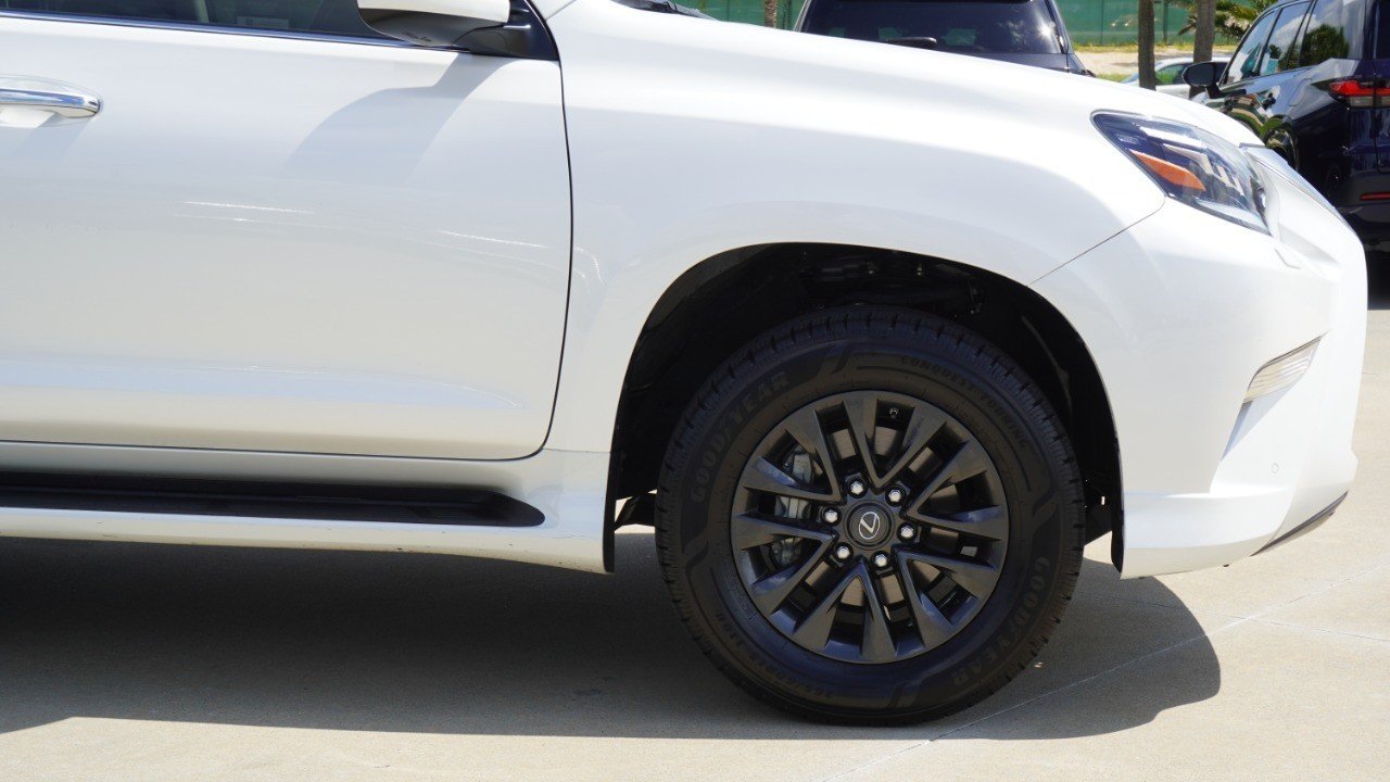 Certified Used 2023 EMINENT WHITE PEARL Lexus GX 460 Premium image 9