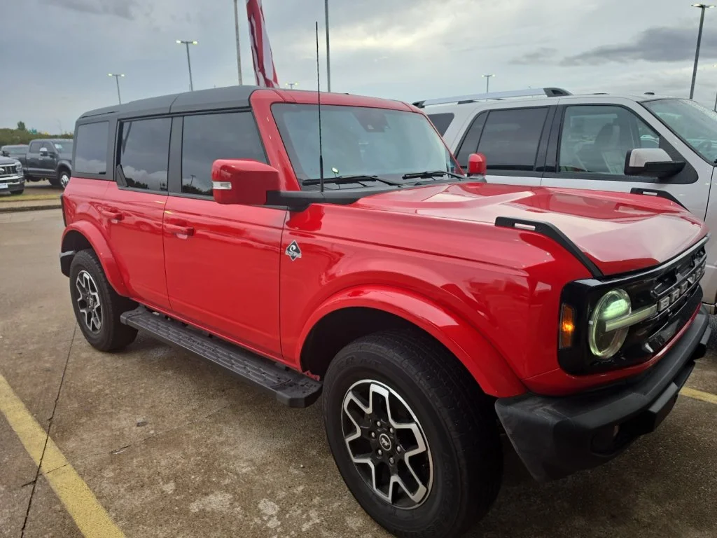 Used 2024 Red Ford Outer Banks image 2