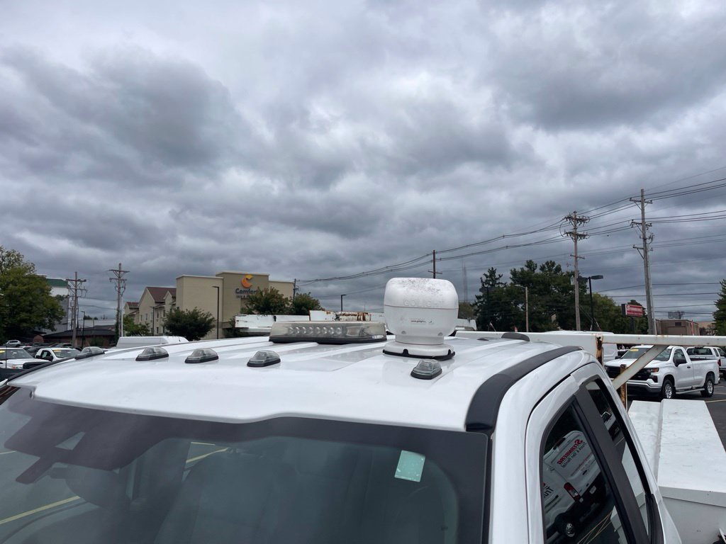Used 2021 White Ford XL image 6