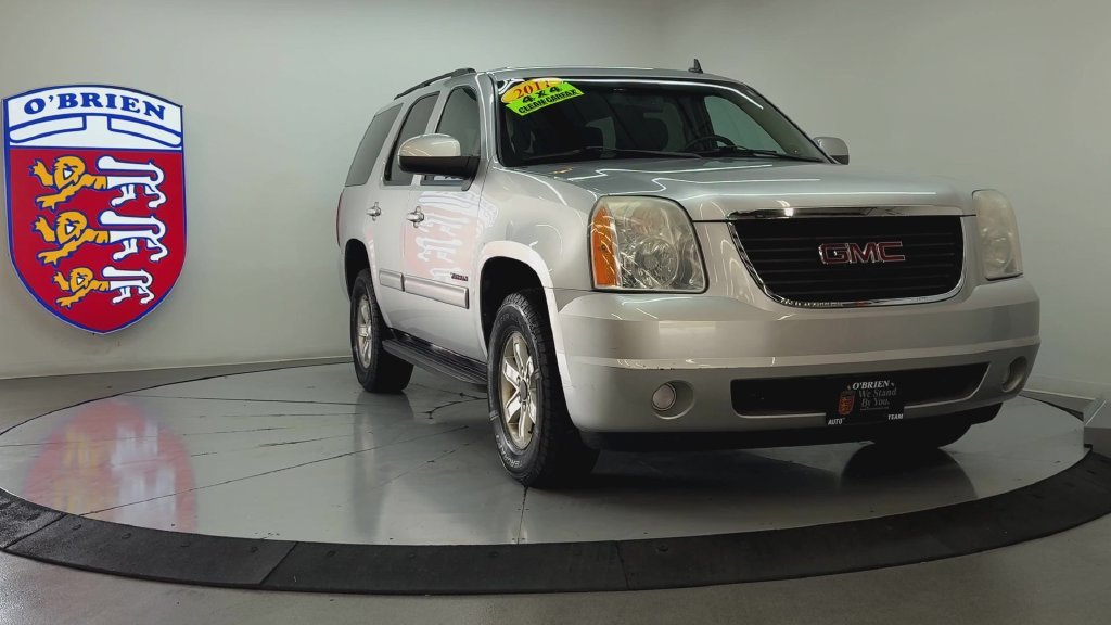 Used 2011 Pure Silver Metallic GMC SLE image 2