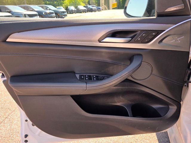 Used 2019 White BMW M40i image 27