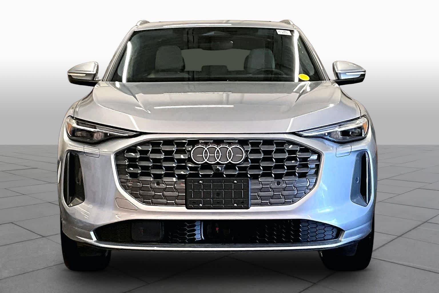Used 2025 Florett Silver Metallic Audi Premium Plus image 4