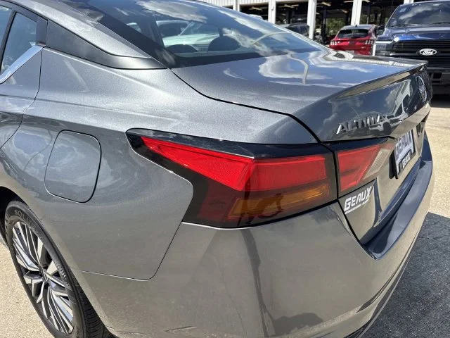 Used 2025 Gray Nissan 2.5 SV image 16