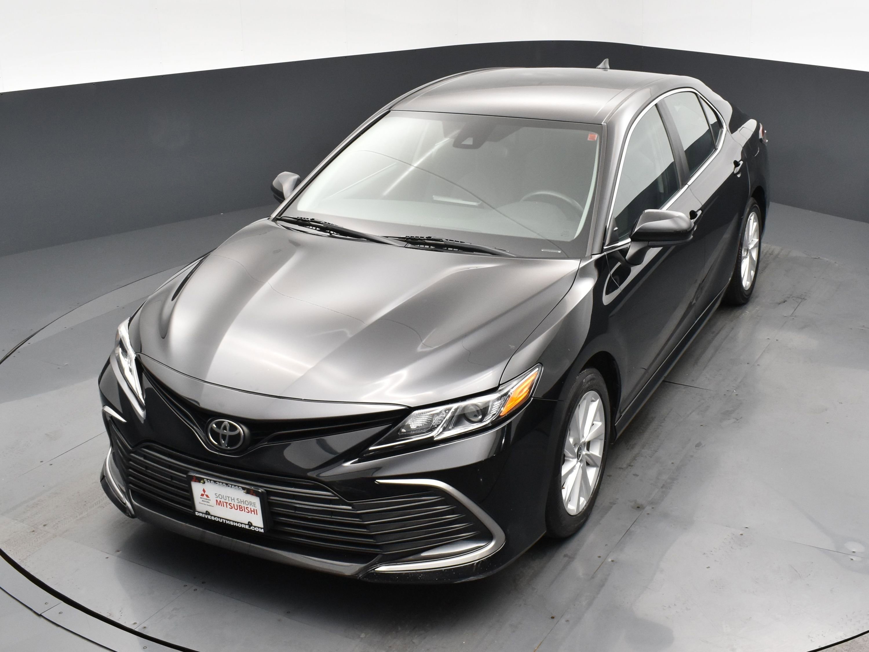 2021 Toyota Camry LE - Photo 22