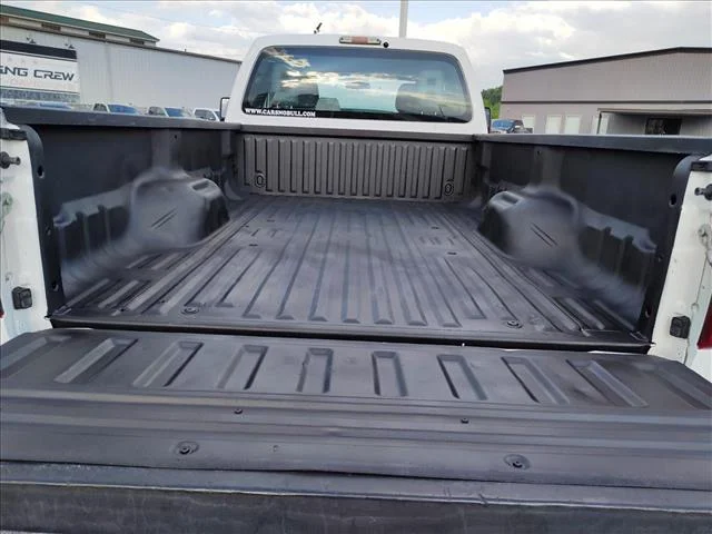 Used 2015 White Oxford White Ford 4WD SUPERCAB 158  XL image 32