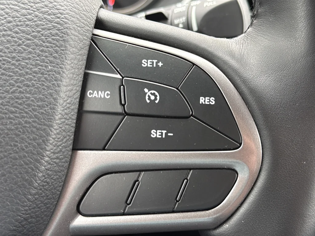 Used 2019 Black Jeep Overland image 14