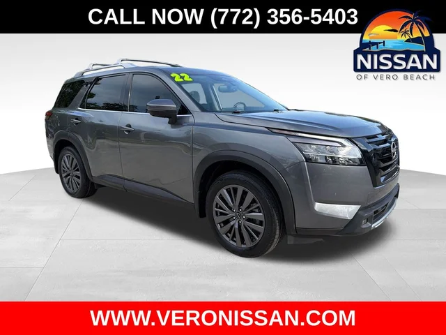 2022 Nissan Pathfinder SL