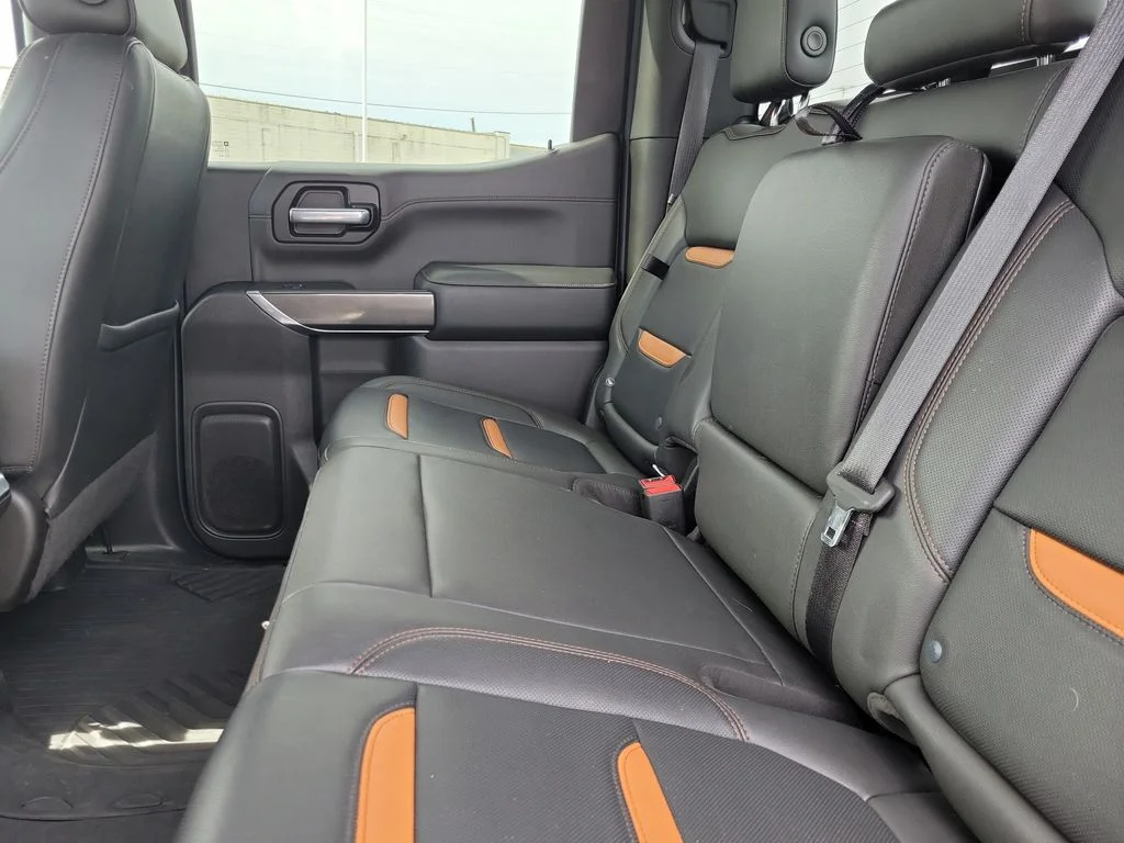 Used 2021 White GMC AT4 image 12