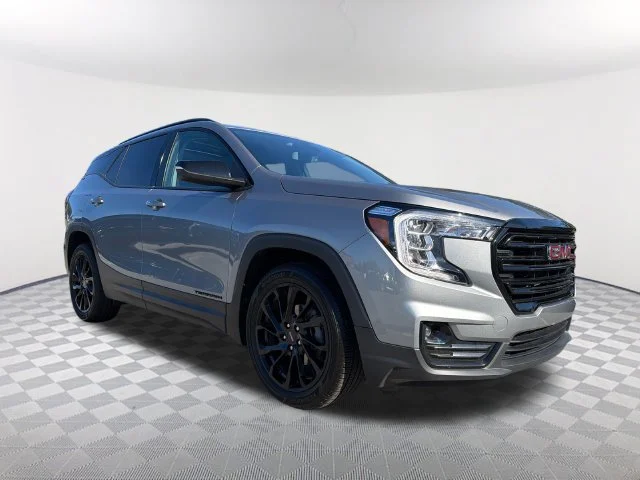 Used 2023 Sterling Metallic GMC SLT image 3