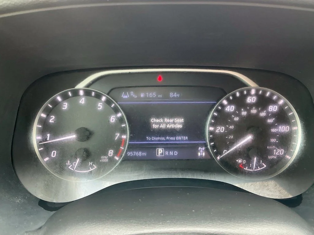 Used 2022 Red Nissan SV image 35