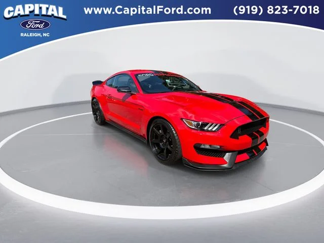 Used 2016  Ford Shelby GT350 image 2