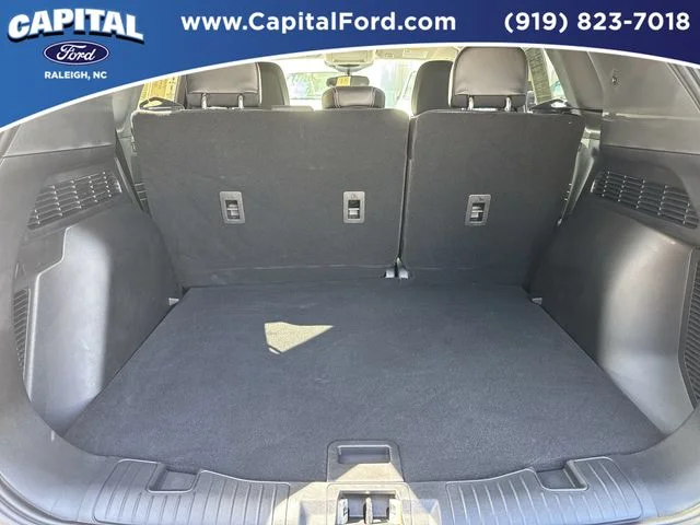 Used 2025 Silver Ford Base image 16