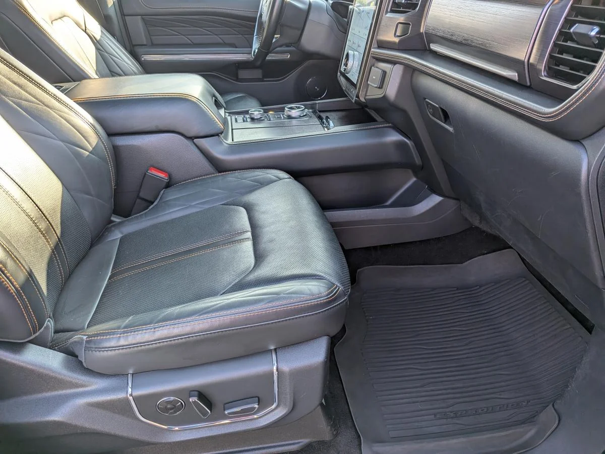 Used 2022 Blue Ford Platinum Max image 24