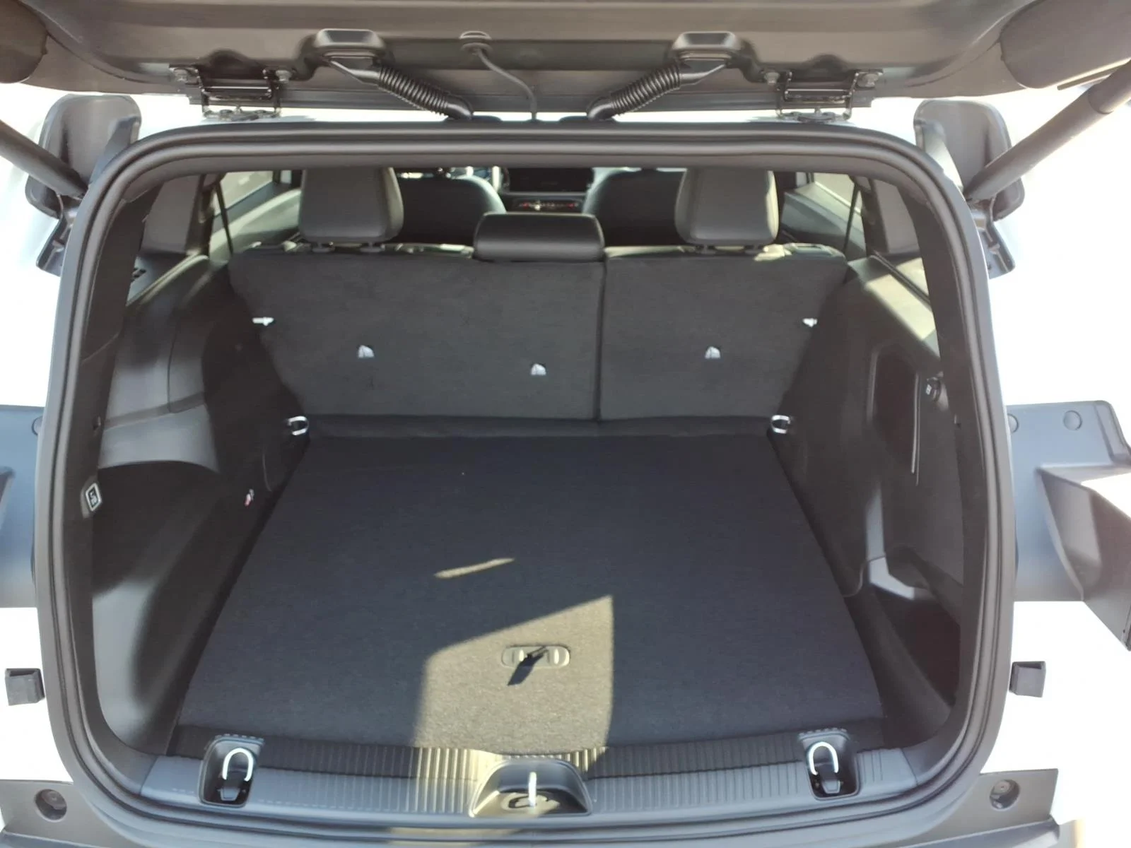 2026 Jeep Cherokee Limited - Photo 12
