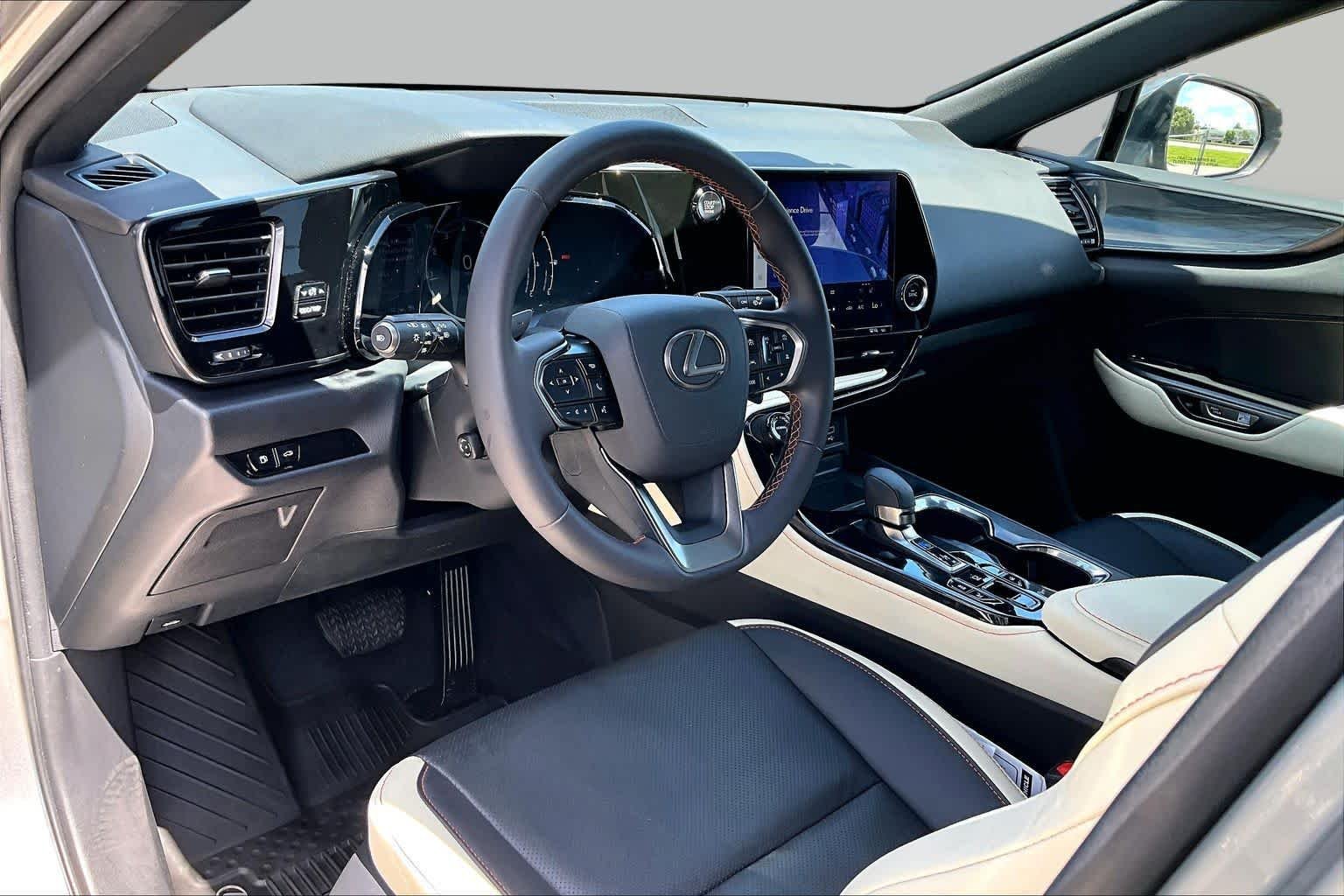Used 2023 Atomic Silver Lexus Premium image 18