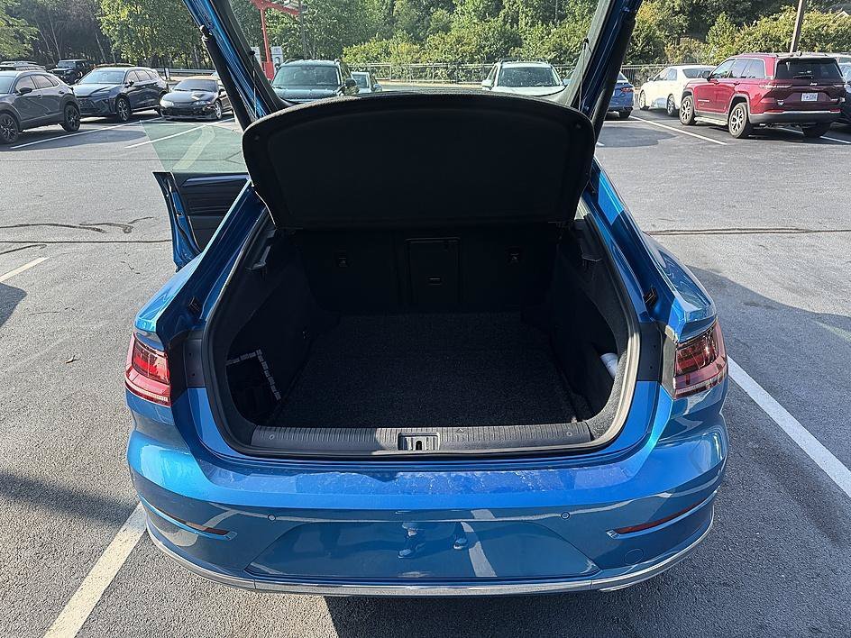 Used 2023 Blue Metallic Volkswagen SEL R-Line image 30