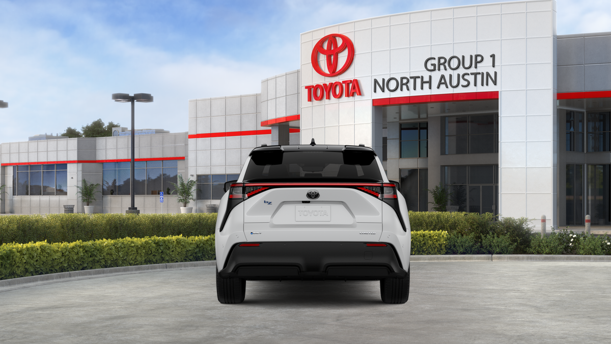 New 2026 Wind Chill Pearl with Midnight Black Metallic roof Toyota Limited image 8