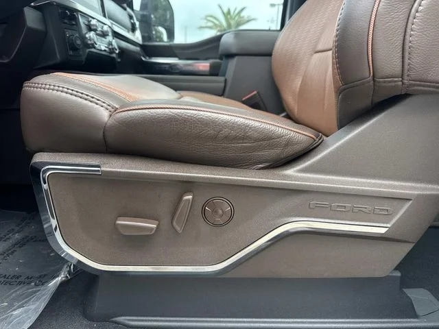 Used 2025 Bronze Ford King Ranch image 40