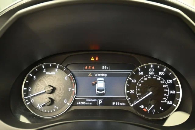 Used 2023 Gray INFINITI LUXE image 20