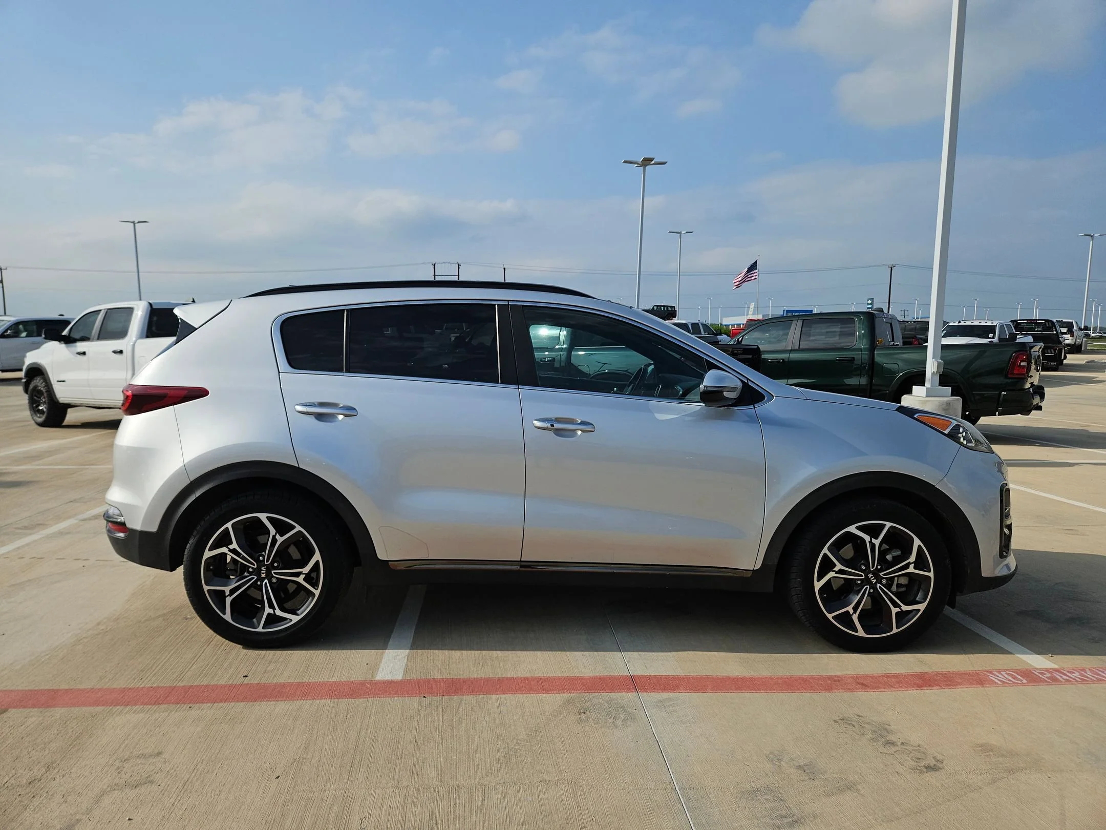 Used 2020 Kia Sportage SX with VIN KNDPR3A6XL7735055 for sale in Castroville, TX