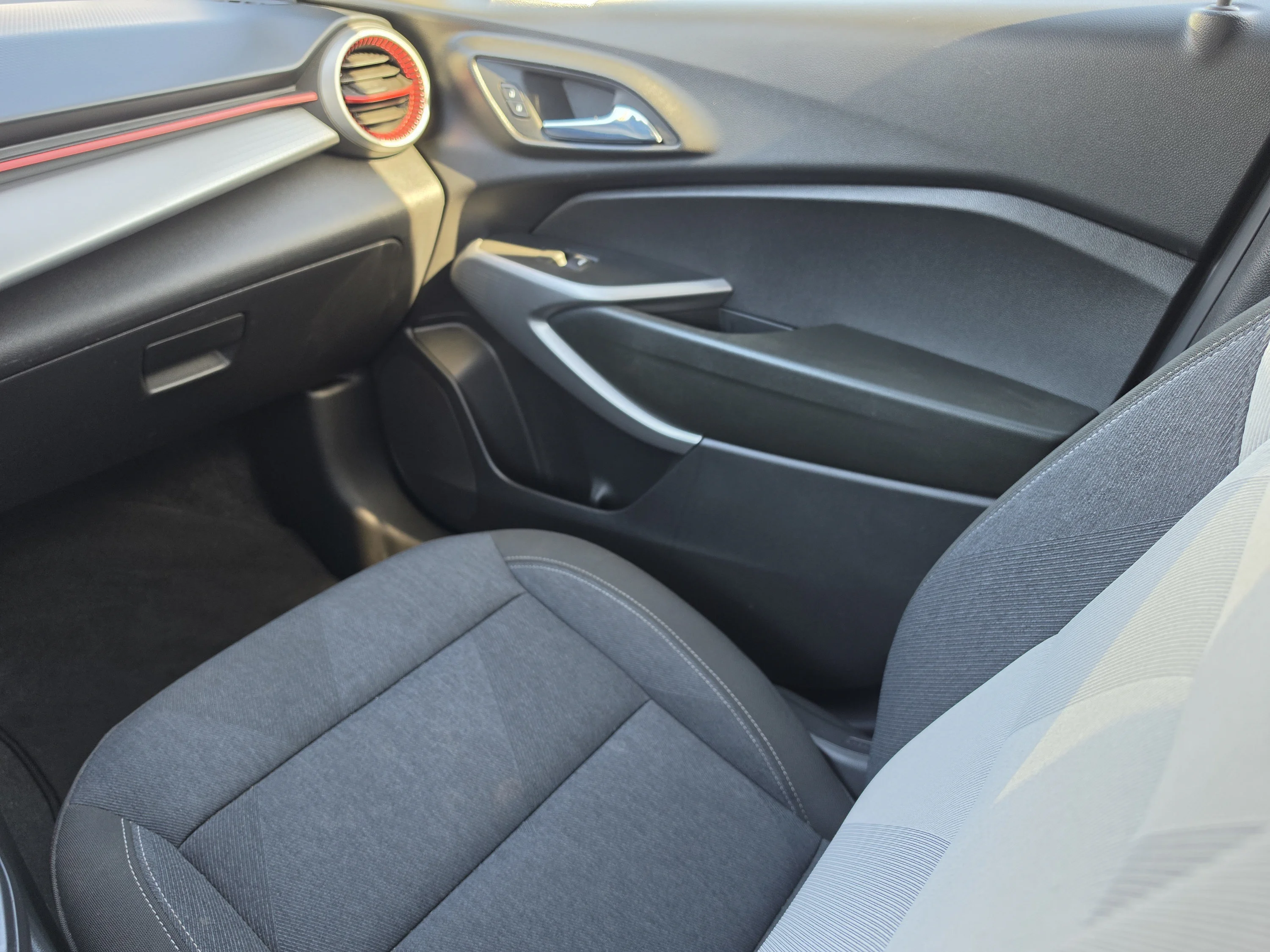 Used 2024 Fountain Blue Chevrolet 1RS image 21